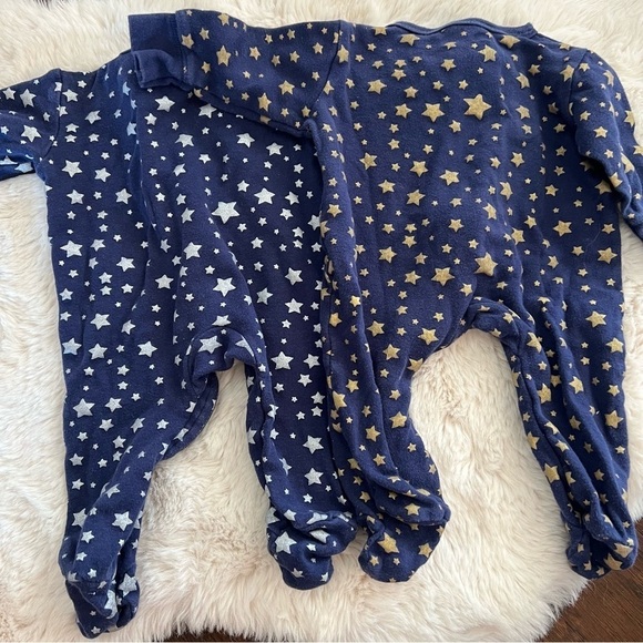 Bundle of 2 Hudson Baby Star Zippered Footie Pajamas Sz 3-6M - Picture 6 of 7